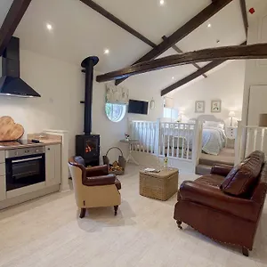 Linton Court Coach House Apartment Settle